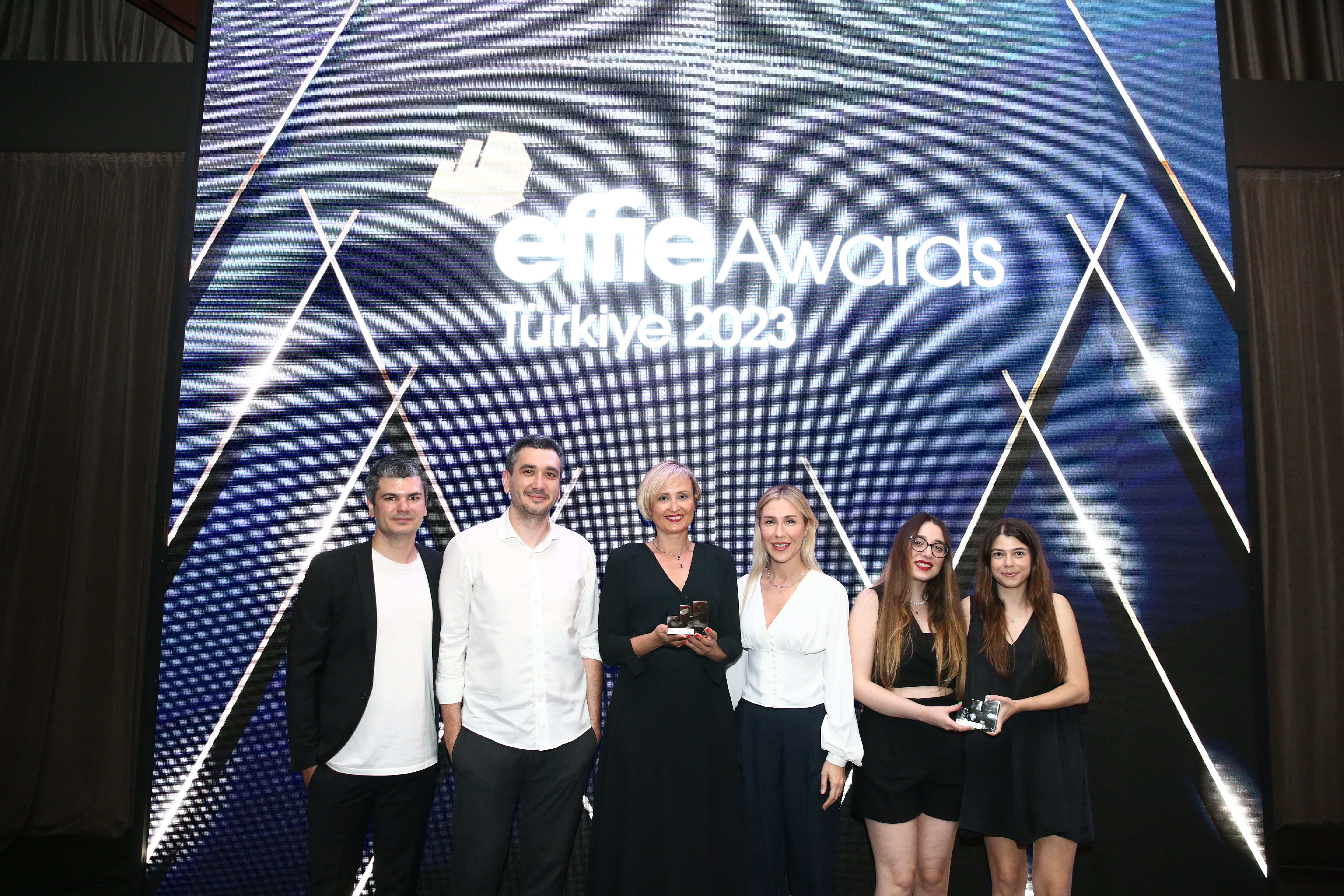 yıldız entegre, sektörde bir ilke imza atarak variodor reklam kampanyasıyla effie awards türkiye'de gümüş ödülün sahibi oldu!