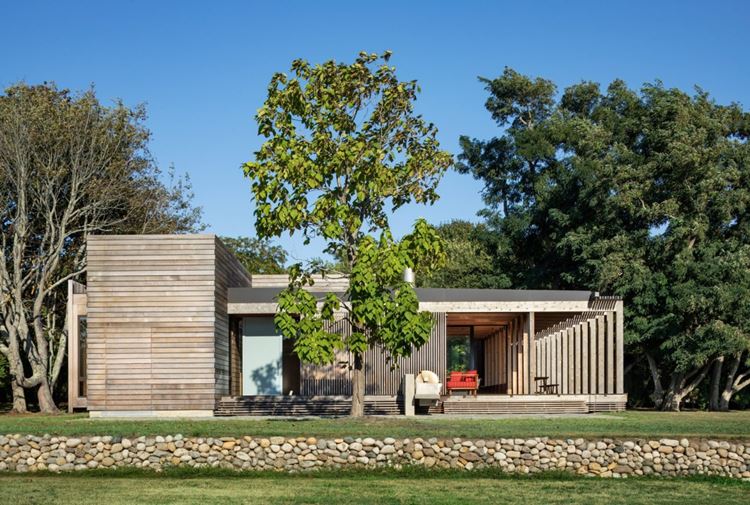Tenha Bir Ada Evi